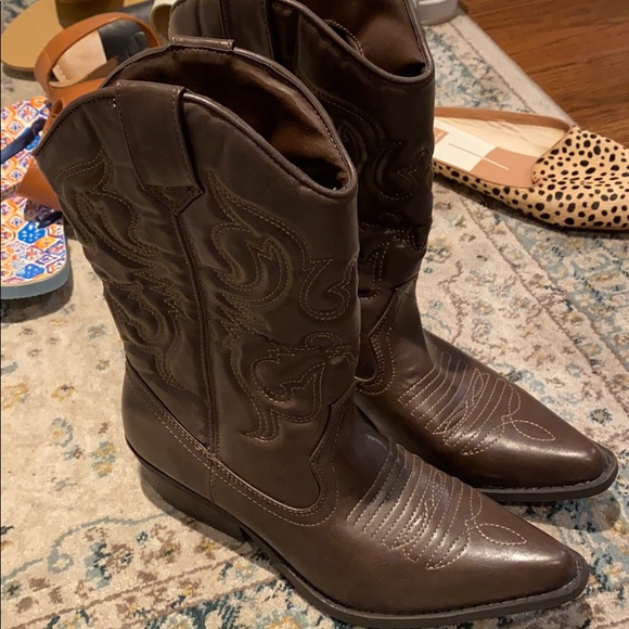 mossimo cowboy boots